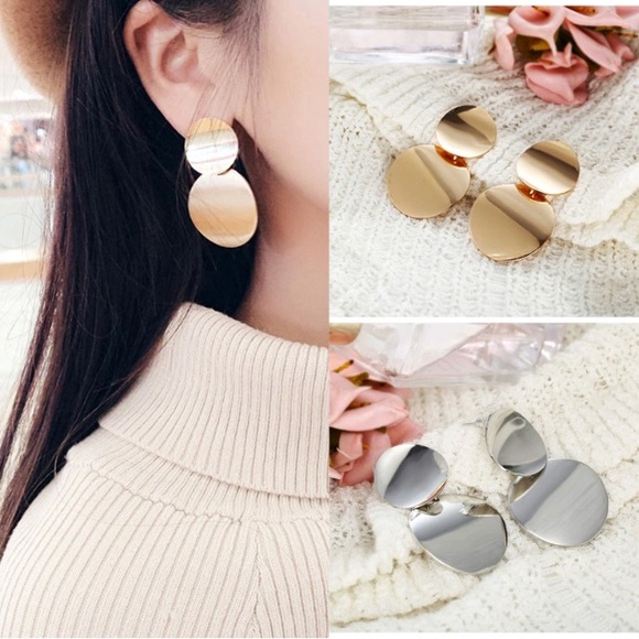 NEW!💙💎SMOOTH! SHINEY! GOLDEN CIRCLES!💎💙MODERN! - Picture 7 of 8